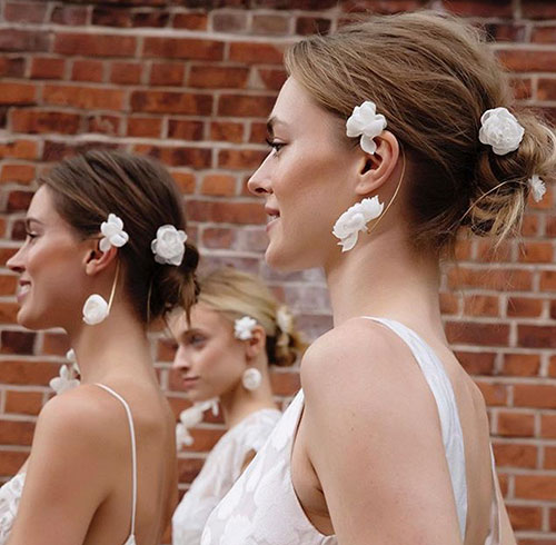 chignon bas serré pour demoiselles d'honneur