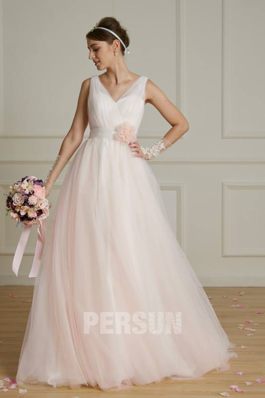 robe de mariée rose col en V 2019 et bouquet rose