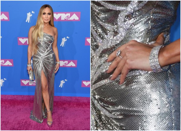 robe de soirée asymétrique fendue et bijoux Jennifer Lopez aux MTVVMAs 2018