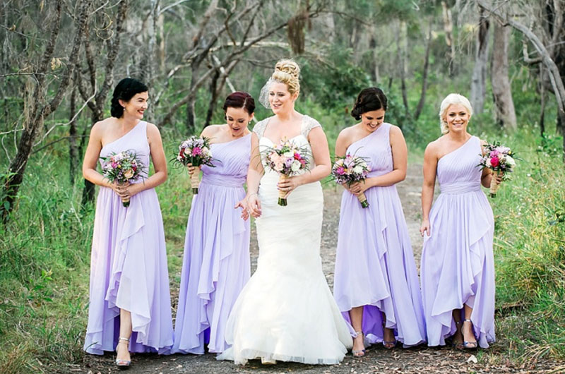 robe demoiselle d'honneur lilas asymétrique