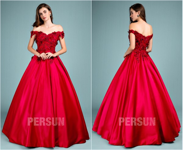 robe de mariée rouge princesse haut fleuri épaule dénudé