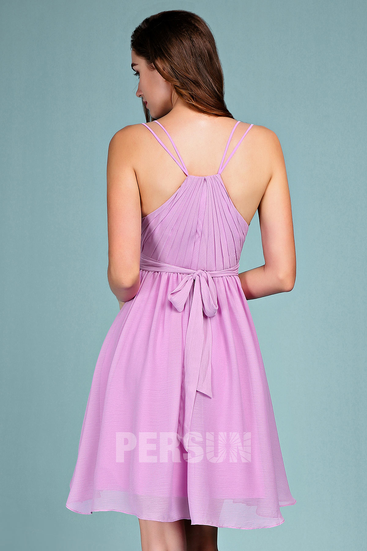 robe lilas courte pour mariage à noeud papillon dans le dos