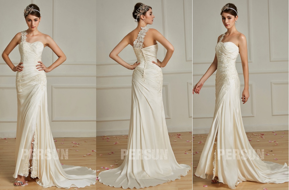 robe de mariée couleur crème fendue asymétrique appliquée de guipure