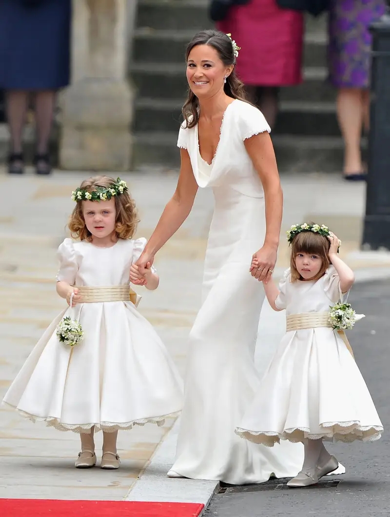 Pippa Middleton a tenu Grace Van Cutsem et Eliza Lopes par les mains